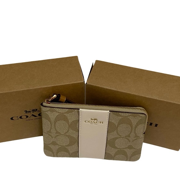Coach Corner Zip Wristlet In Signature Canvas New - Picture 2 of 6